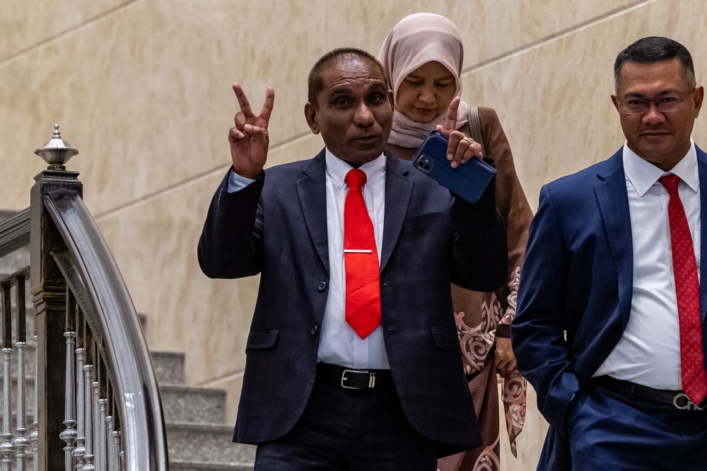 Former Treasury secretary-general Tan Sri Mohd Irwan Serigar Abdullah is pictured at the Federal Court in Putrajaya January 6, 2025. —Picture by Firdaus Latif