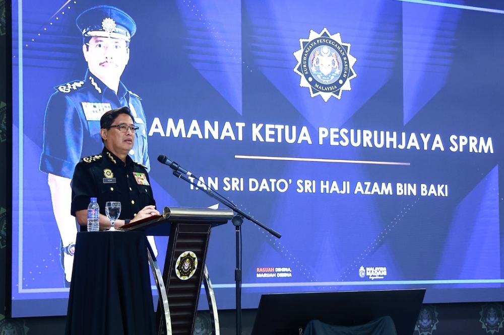 MACC prioritises digitalisation and AI to combat corruption, says Azam ...