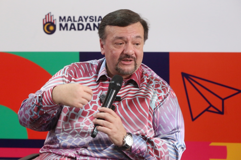 Malaysia’s strong FDI and local funds will shield the country’s economy from global risks in 2025, Finance Minister II Datuk Seri Amir Hamzah Azizan tells Bloomberg in an interview on January 8, 2025. — Picture by Choo Choy May