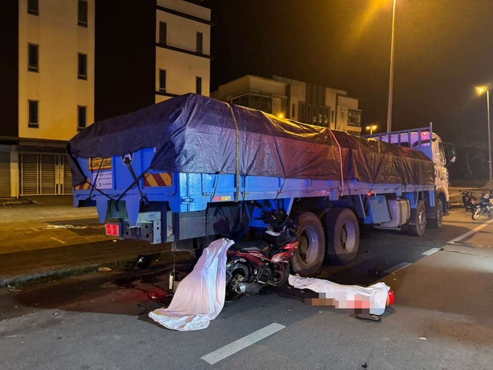 Two cousins killed after motorcycle collides with parked lorry in ...