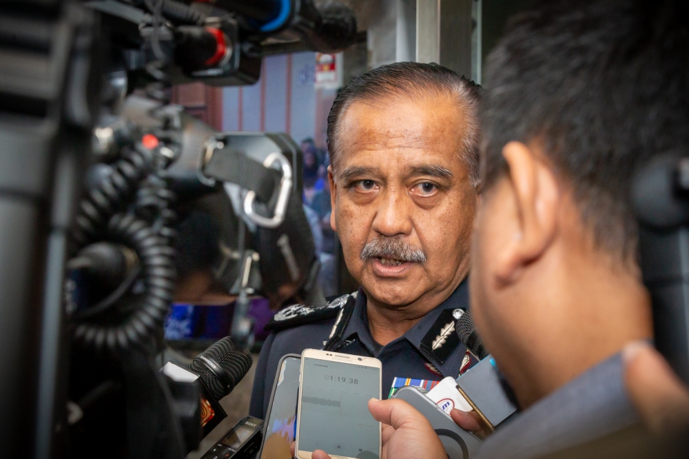 Inspector-General of Police Tan Sri Razarudin Husain said the four men and one woman aged between 20 and 60, were detained at several locations, including in Penang and Sarawak. — Picture by Raymond Manuel