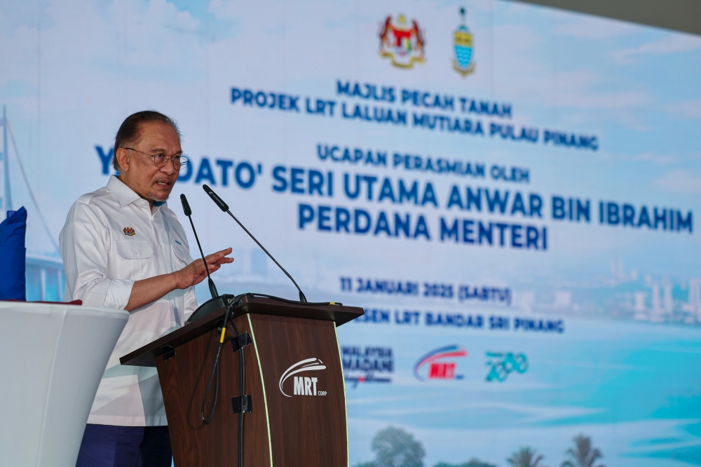 Prime Minister Datuk Seri Anwar Ibrahim said Malaysia has to look at the big picture of becoming a great nation in this region instead of being influenced by racial and provocative sentiments. — Bernama pic