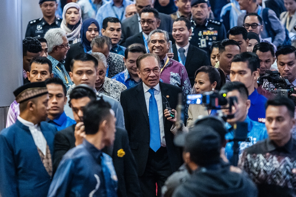 Prime Minister Datuk Seri Anwar Ibrahim will undertake a three-day working visit to the United Arab Emirates beginning today. — Picture by Firdaus Latif