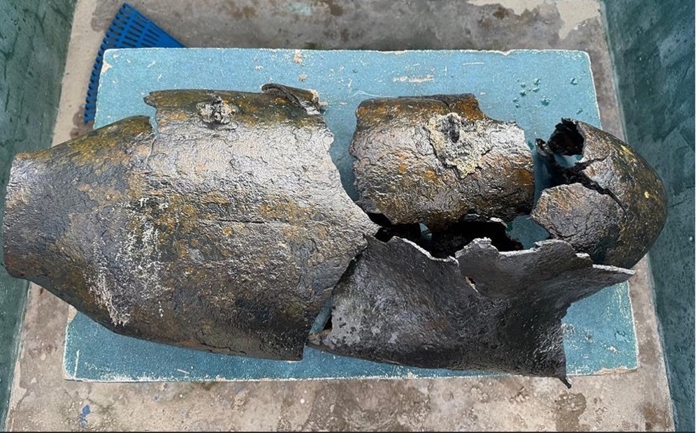 An object discovered in the waters off Pulau Sibuan on January 7 was confirmed to be an unexploded ordnance from World War II. — Picture via X/Bernama