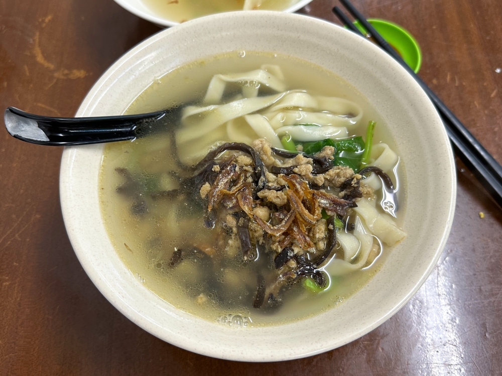 This comforting bowl of Pan Mee sparked off a round of visits to Restoran Tai Kar Ho by my group of friends. — Picture by Lee Khang Yi