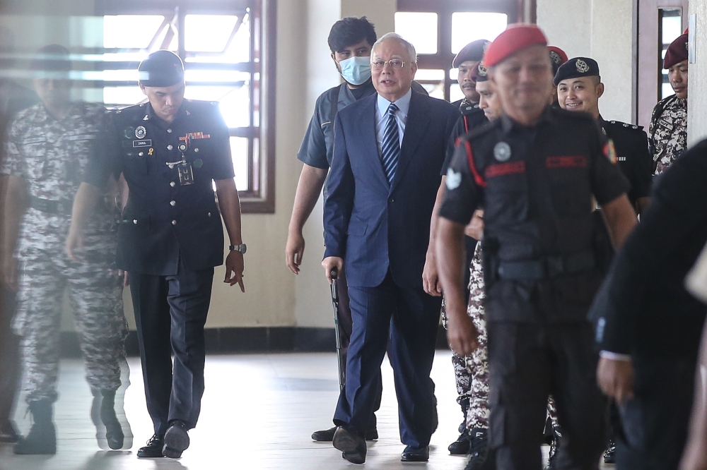 Testifying in his own defence in his trial involving RM2 billion of 1MDB funds which allegedly entered his bank account, Datuk Seri Najib Razak said he had sent his then special officer Datuk Amhari Efendi Nazaruddin alone to China to explore if the latter was interested in infrastructure projects in Malaysia. — Picture by Yusof Mat Isa