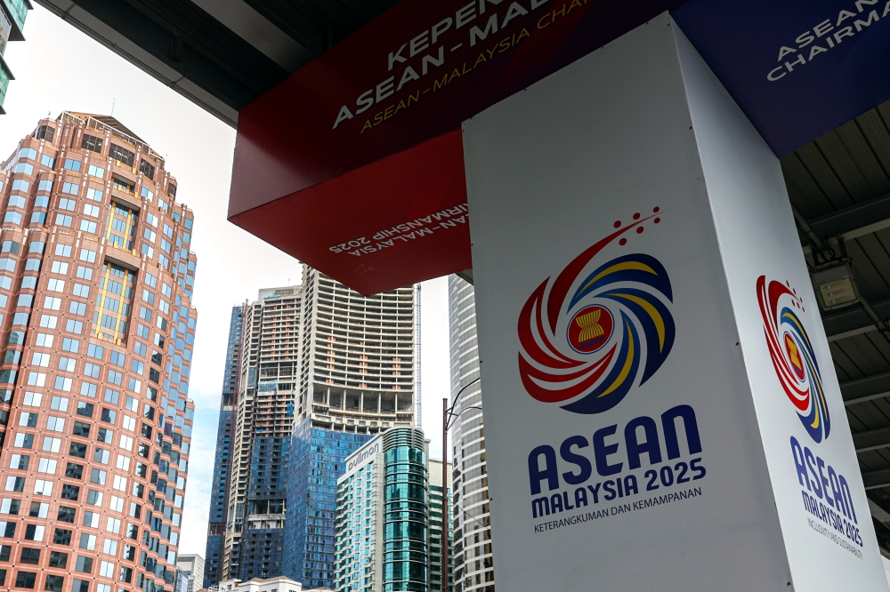 Asean-BAC Malaysia chairman Tan Sri Nazir Razak emphasised the significance of the ABE framework, which calls on Asean governments to create a new business category that grants selected companies greater operational flexibility within the region. — Bernama pic