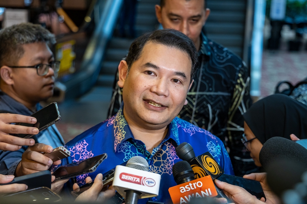 Rafizi said that the Ministry of Economy would continue to focus on two key areas to improve the economic structure: enhancing supply chain efficiency and addressing price transparency issues. — Picture by Firdaus Latif