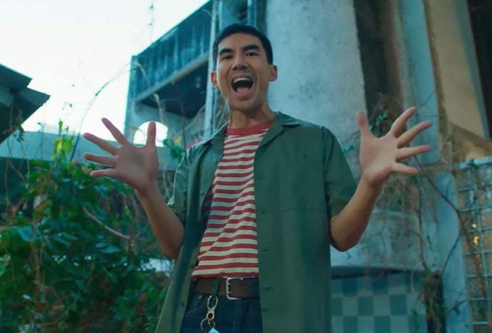 ‘404 Run Run’ is the debut feature film from director Pichaya Jarusboonpracha, which stars popular actor Ter Chantavit. — Video screencap via YouTube/TGV Cinemas