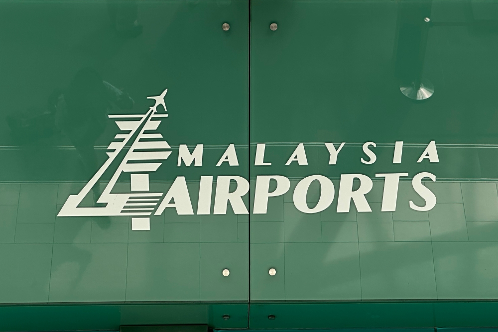 In a filing to Bursa Malaysia, the airport operator stated that shareholders had conditionally accepted an offer from Gateway Development Alliance Sdn Bhd (GDA), Pantai Panorama Sdn Bhd, Kwasa Aktif Sdn Bhd, and GIP Aurea Pte Ltd at a cash price of RM11.00 per share. — Picture by Shafwan Zaidon