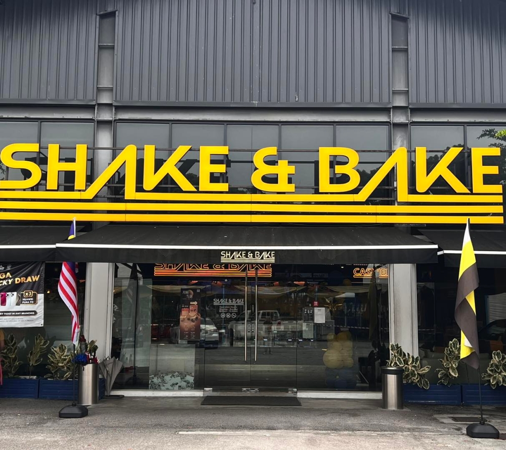 The sandwiches involved in the charges included 50 mixed tuna sandwiches, 43 mixed potato sandwiches, 77 mixed chicken sandwiches, 74 egg mayo sandwiches, 66 ham and cheese sandwiches, and 56 chilli crab stick sandwiches. — Picture via Facebook