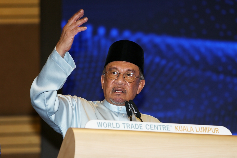 Prime Minister Datuk Seri Anwar Ibrahim has remained steadfast in advocating for the independence of the judiciary, even though he has once been as a victim of a politically influenced judicial system, said his political secretary Muhammad Kamil Abdul Munim. — Picture by Choo Choy May