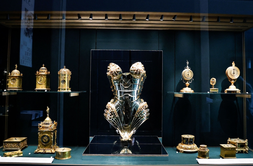 A design by Thierry Mugler from Mugler’s F/W 1995-1996 ready-to-wear collection. — Reuters pic