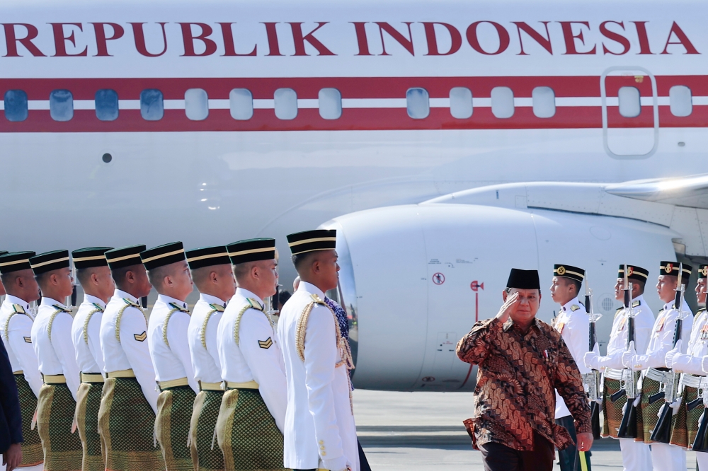 Indonesian President Prabowo Subianto’s first official state visit next week marks a pivotal moment for strengthening Indonesia-Malaysia bilateral ties and fostering Asean’s stability and security, said Indonesia’s Ambassador to Malaysia, Datuk Hermono. — Bernama pic