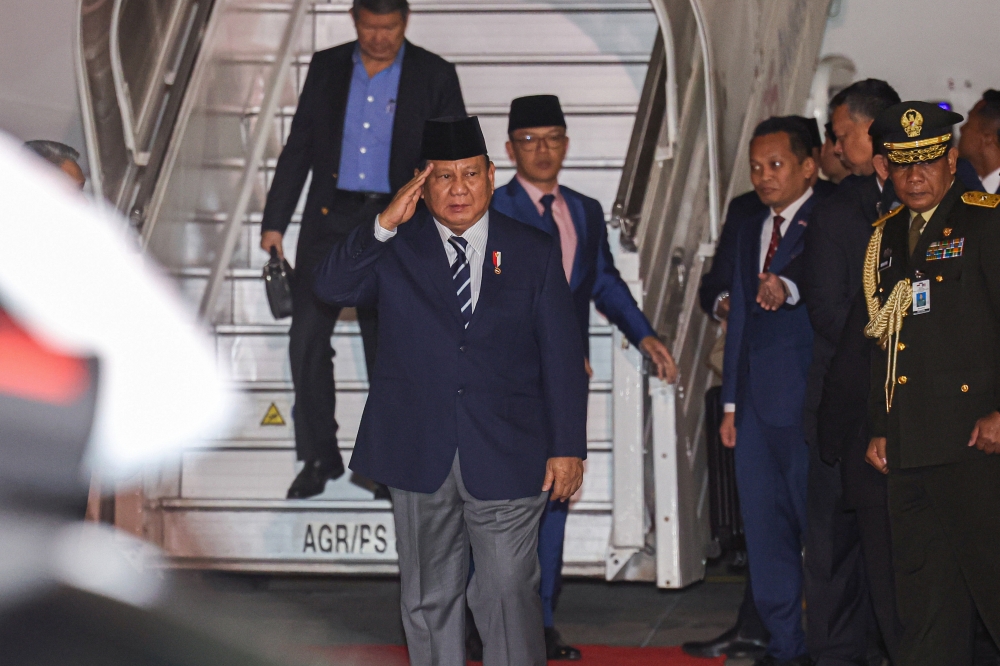 Indonesian President Prabowo Subianto at the Royal Malaysian Air Force upon his arrival in Malaysia today for a state visit, following an invitation from His Majesty Sultan Ibrahim, the King of Malaysia. — Bernama pic 