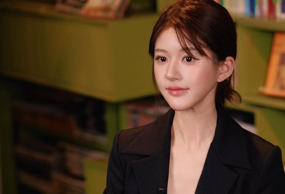 On Saturday, Chinese actress Zhao Lusi, 26, made her first public appearance at a fan meeting hosted by beverage company Viee, following her revelation about struggling with depression and past abuse. — Picture via Instagram/Lusi Zhao