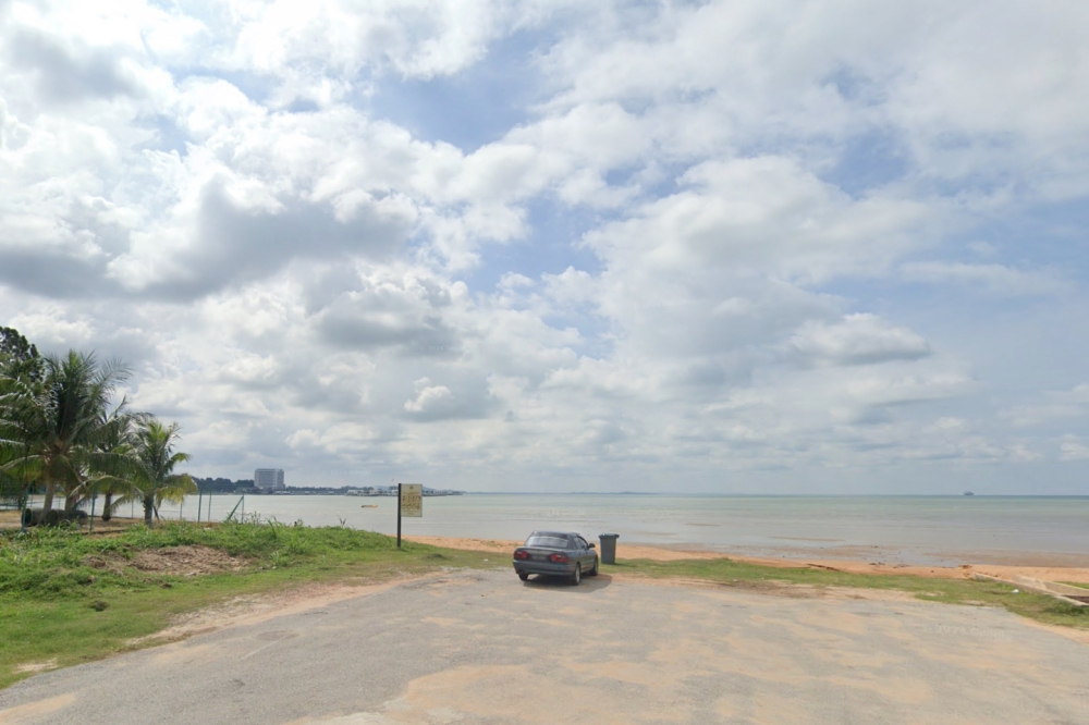A view of Pantai Cermin in Port Dickson where a crocodile was seen. — Screengrab from Google Street View