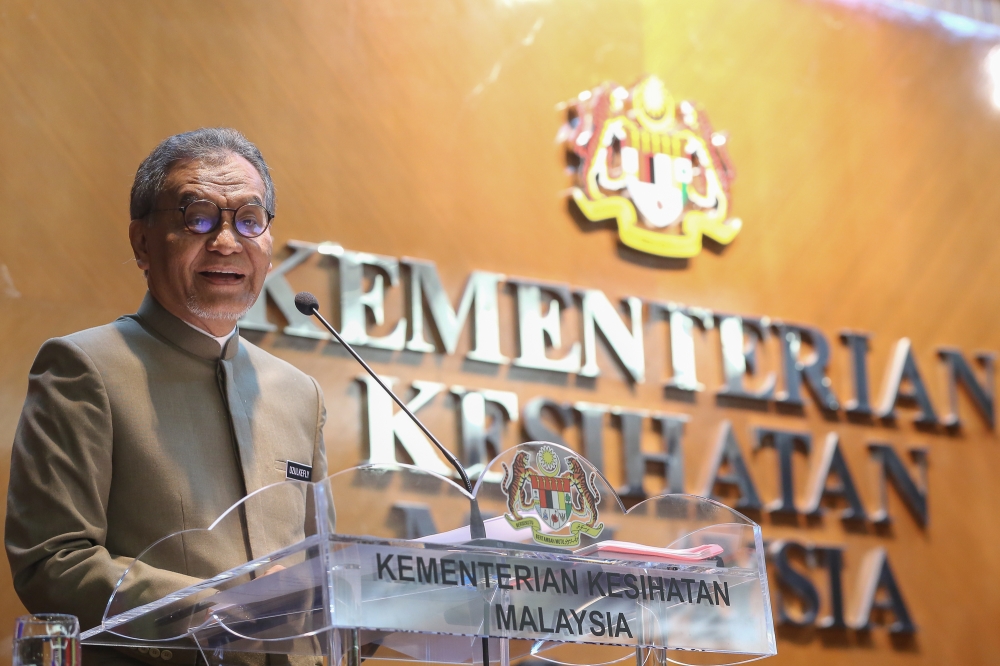 The waiting time for treatment at government clinics is now down from three hours to just 30 minutes said Health Minister Datuk Seri Dr Dzulkefly Ahmad. — Picture by Yusof Mat Isa