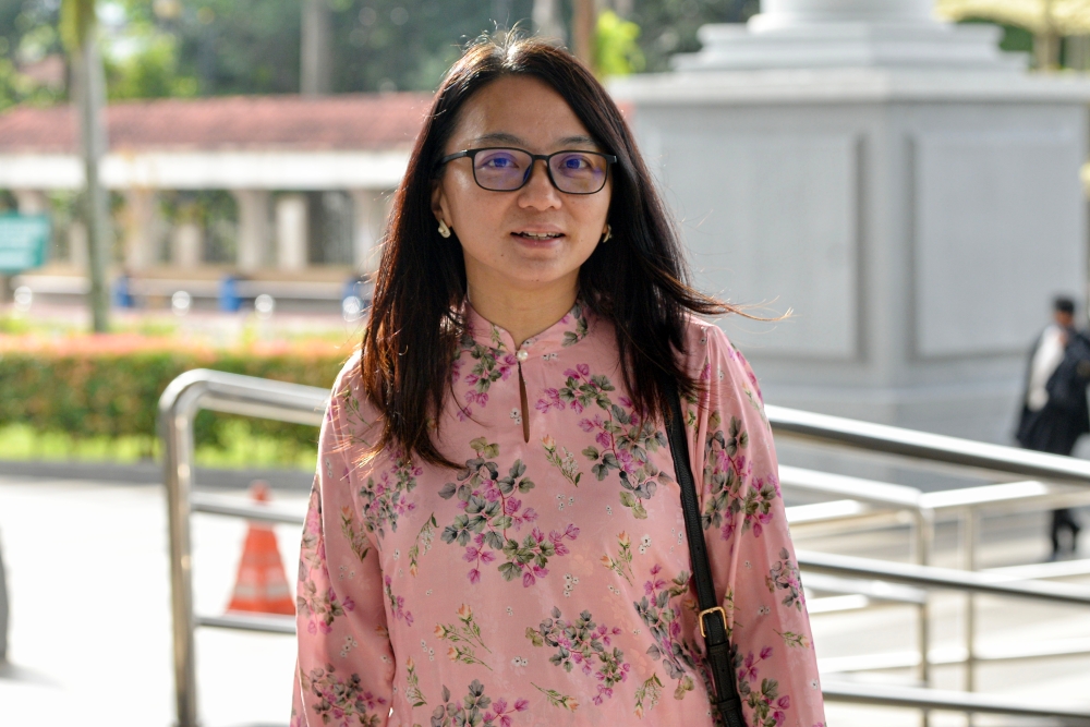 Hannah Yeoh today raised a preliminary objection to the statements of four witnesses presented in support of Universiti Utara Malaysia (UUM) lecturer Kamarul Zaman Yusoff’s defence in the lawsuit she filed against him. — Bernama pic
