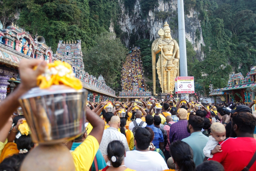 File photo of devotees waiting to ascend the 272 steps to reach the Temple Cave at Batu Caves in Kuala Lumpur January 25, 2024, during Thaipusam celebrations. — Picture by Sayuti Zainudin