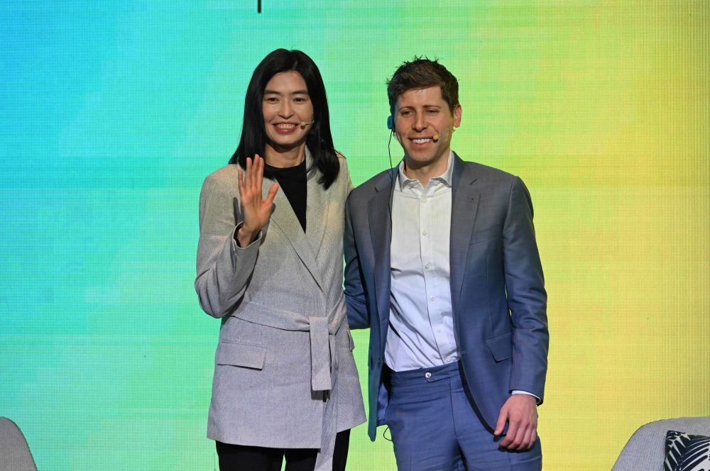 Open AI CEO Sam Altman and Kakao CEO Chung Shin-a at a press conference at a hotel in Seoul. — Pic by AFP