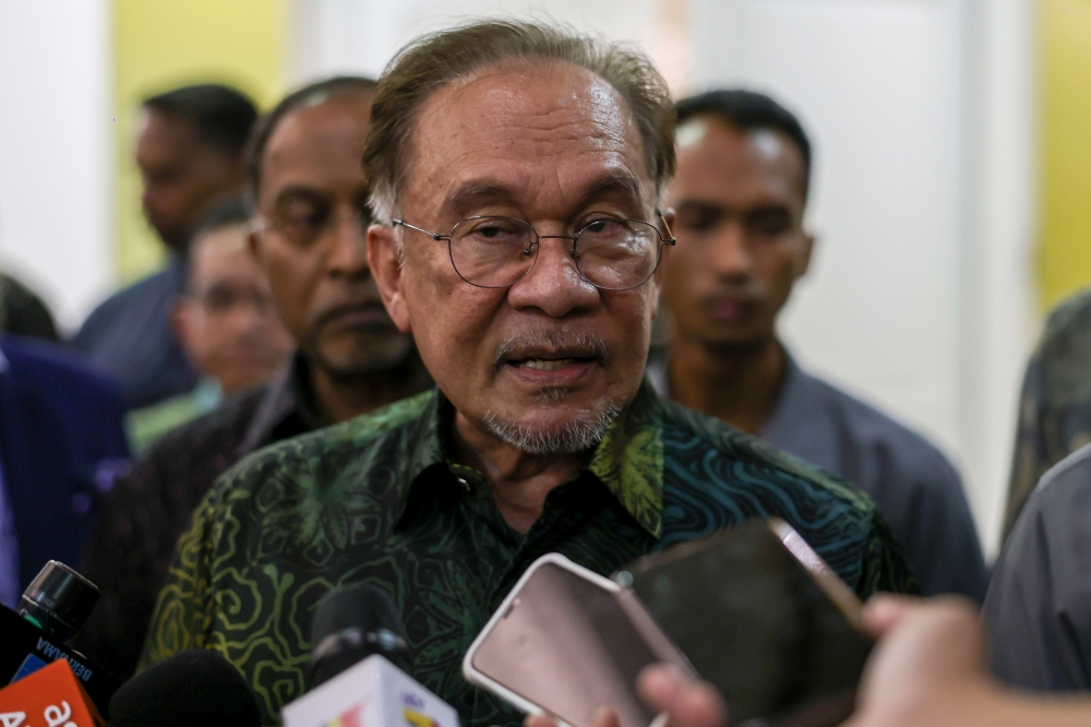 Prime Minister Datuk Seri Anwar Ibrahim said such an institution can elevate the International Islamic University Malaysia’s (IIUM) standing as a global leader in futures studies and beyond. — Bernama pic