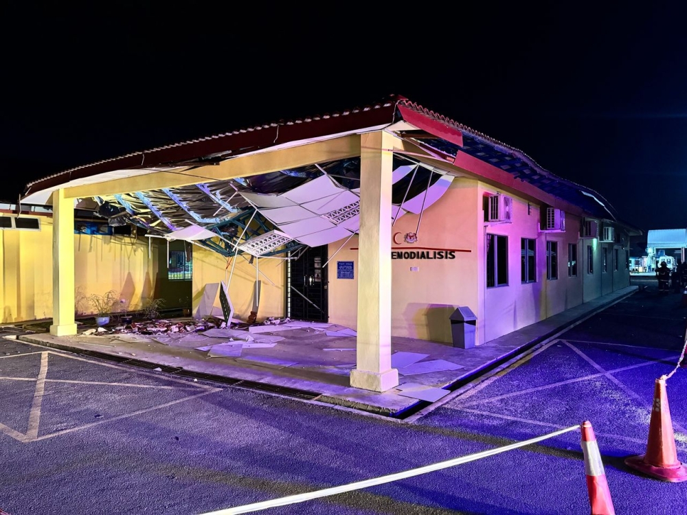 The roof collapse was reported at 11.47pm on February 5, 2025. — Bernama pic