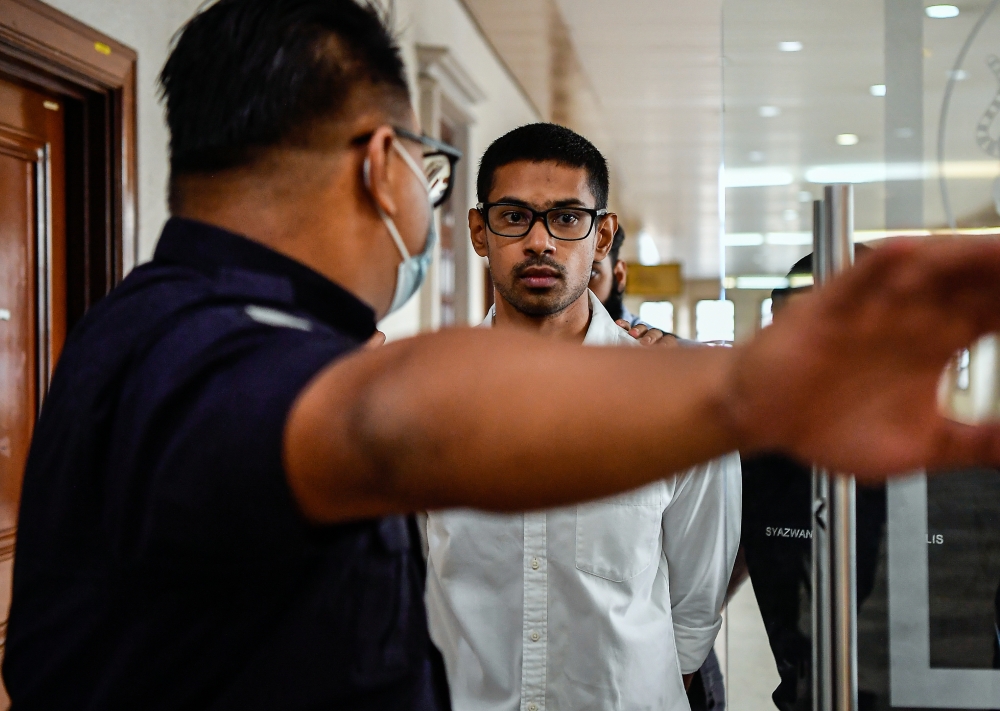 The High Court here today granted the prosecution’s application to have the charges of drug trafficking and possessing two fake pistols faced by former political research assistant, Muhammed Yusoff Rawther, to be tried together. — Bernama pic
