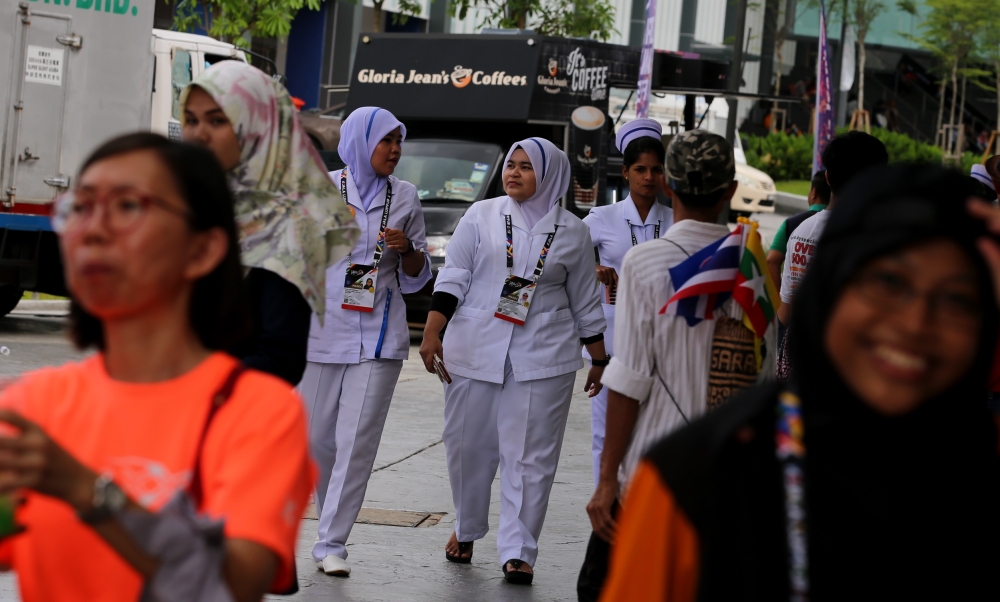 KThe association also proposed offering meaningful incentives to long-serving nurses, to retain experienced professionals in the field. — Picture by Sayuti Zainudin