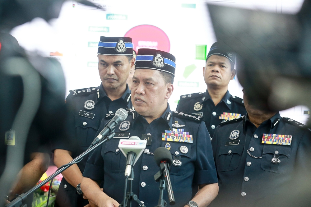 Kuala Lumpur Chief Police Officer Datuk Rusdi Mohd Isa said a report was lodged over an officer from the Wangsa Maju police headquarters. — Picture by Sayuti Zainudin
