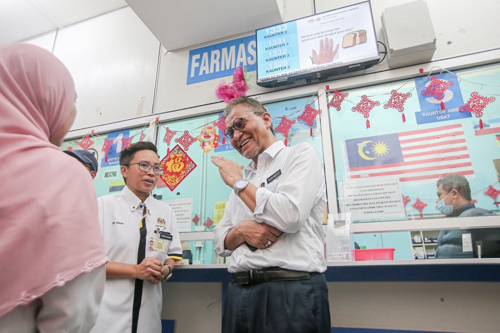 Health Minister Datuk Seri Dzulkefly Ahmad while visiting the Chemor health clinic in Ipoh, Perak. February 6, 2024. — Picture by Farhan Najib
