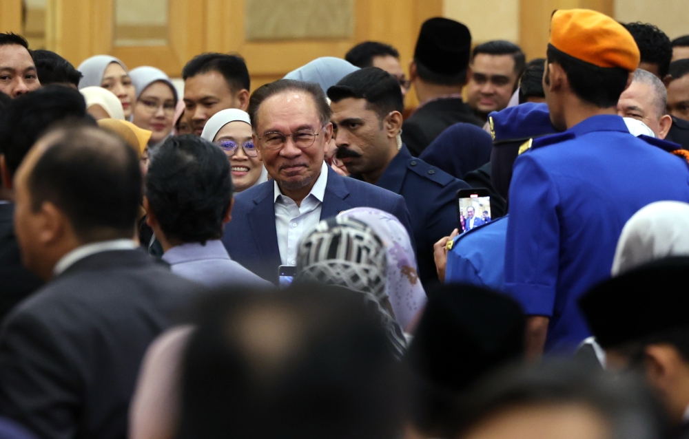 Prime Minister Datuk Seri Anwar Ibrahim said the management of Asean is not a matter of pride or position, but one that reflects the capability of civil servants in ensuring the country’s administration runs smoothly. — Bernama pic 