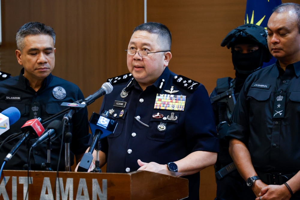 The Bukit Aman Narcotics Crime Investigation Department (NCID) will conduct a thorough investigation into the Setia Alam mall shooting before determining whether the case is drug-related said its director Datuk Seri Khaw Kok Chin. — Picture by Firdaus Latif
