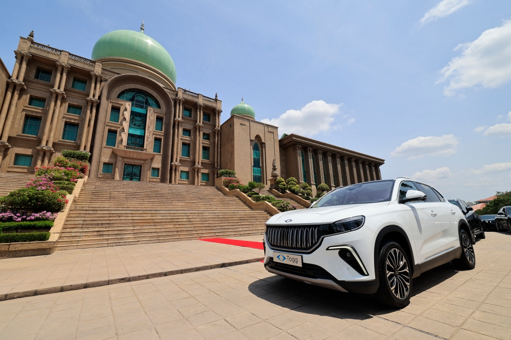 Prime Minister Datuk Seri Anwar Ibrahim today received a Togg electric vehicle (EV) as a gift from Turkish President Recep Tayyip Erdoğan. — Bernama pic