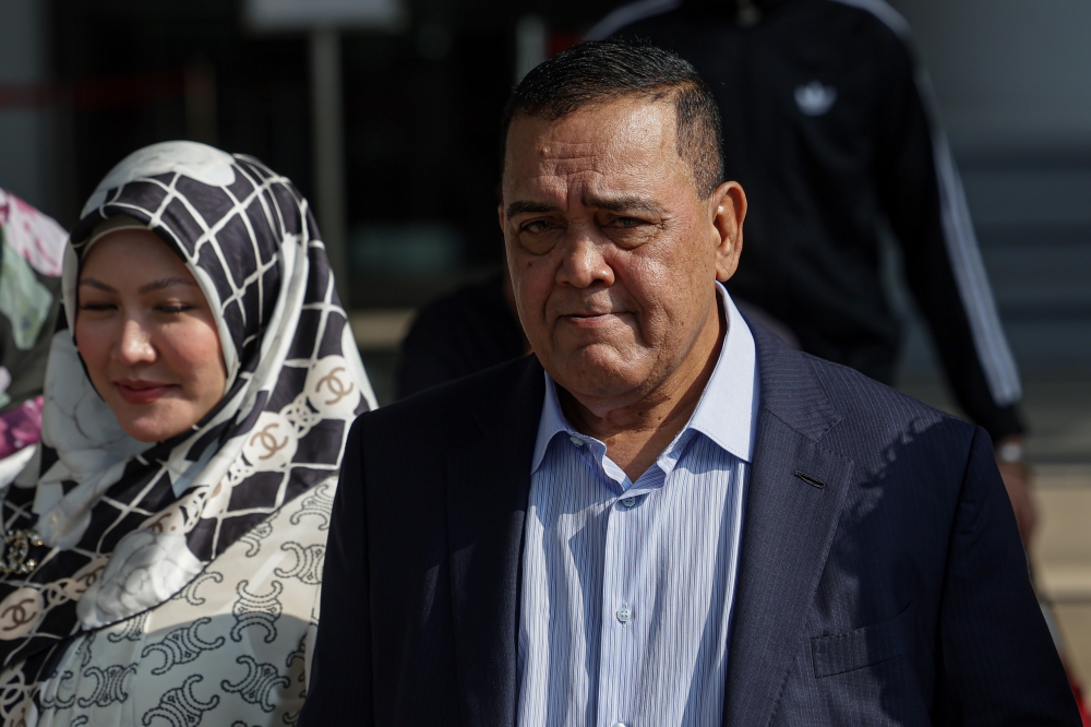 Judge Datuk Muhammad Jamil Hussin said the prosecution failed to establish beyond reasonable doubt that Aldrin Pratama Widjaja, 65, is Paiman, in the inquiry proceedings to determine Paiman’s identity. — Bernama pic