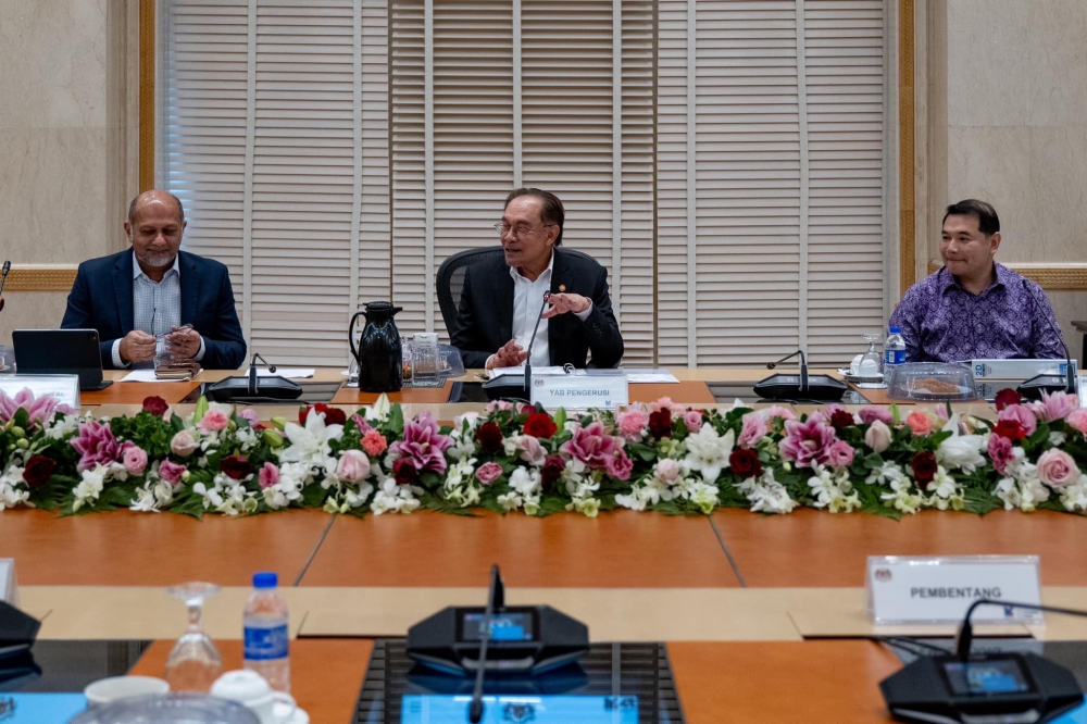 Datuk Seri Anwar Ibrahim chairs the National Digital Economy and Fourth Industrial Revolution Council (MED4IRN) meeting in Putrajaya February 12, 2025. — Picture via Facebook