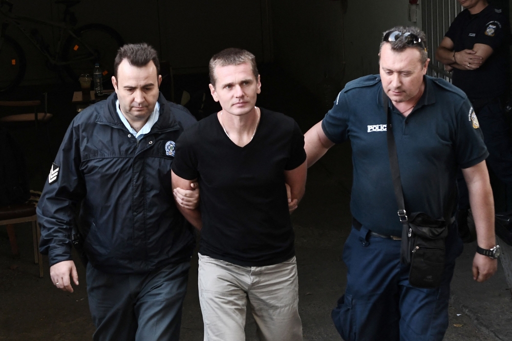  Russian cryptocurrency kingpin Alexander Vinnik has been released by the United States as part of an exchange deal. —  Pic by AFP