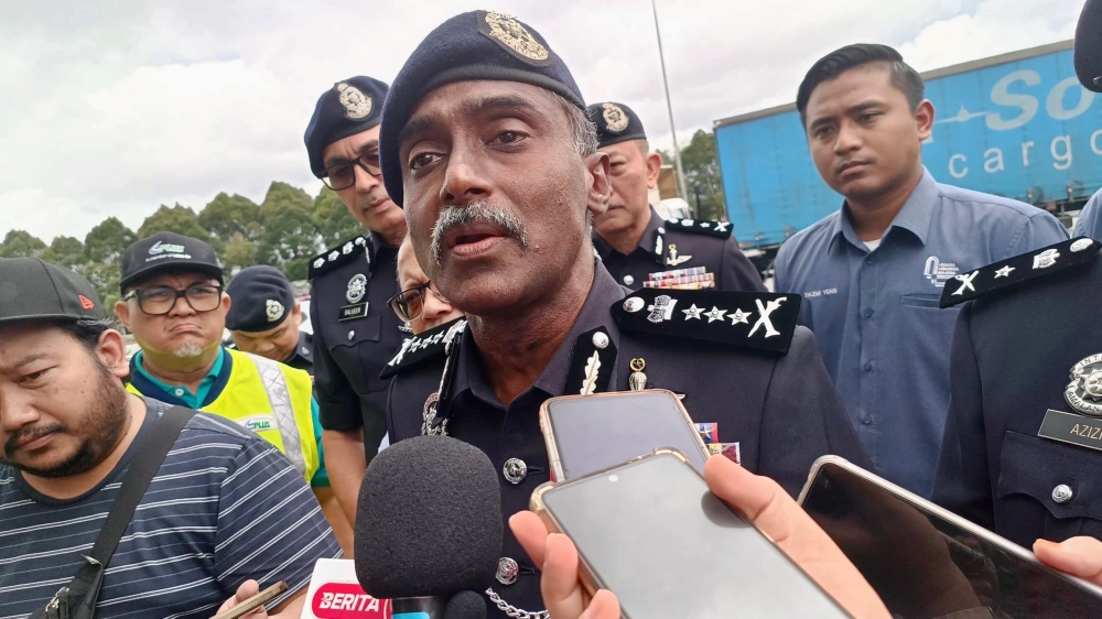 Johor police chief Datuk M. Kumar said that a special anti-narcotics operation recently led to the arrest of three men, including a Singaporean, and the seizure of drugs worth over RM3.1 million. — Picture by Ben Tan