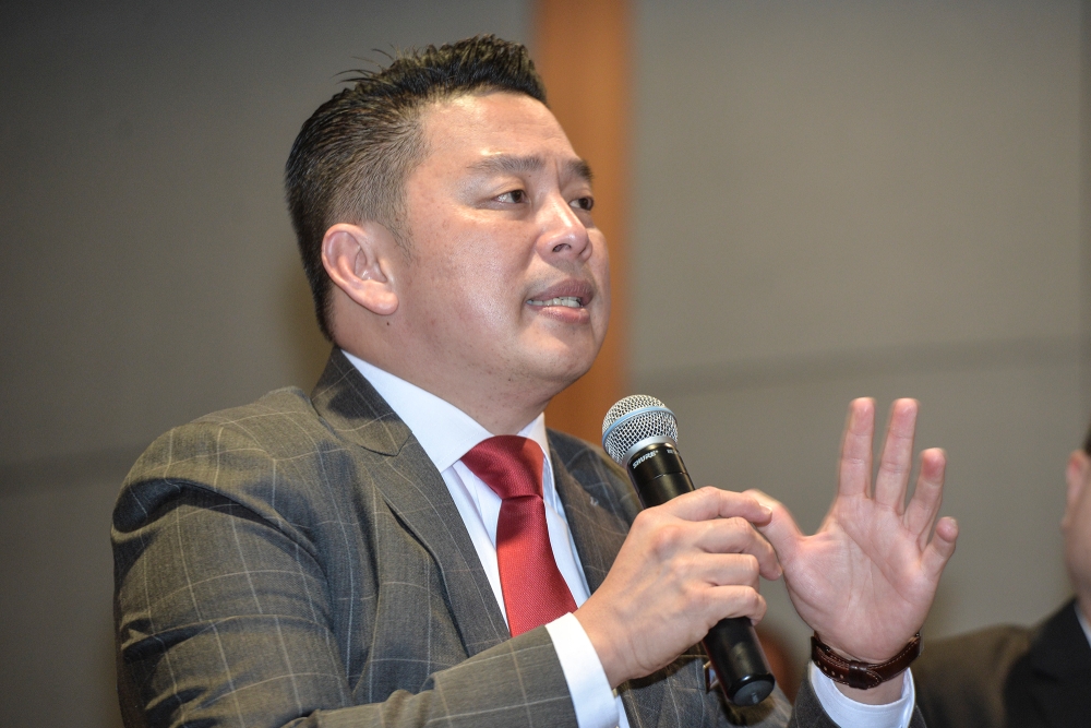 The Warisan deputy president said recent claims by a news portal about a purported agreement between Warisan and Sabah BN were mere speculation. — Picture by Shafwan Zaidon