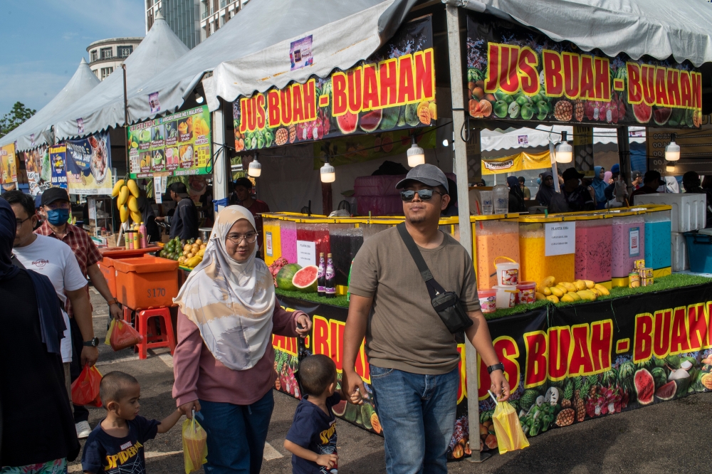 PPj president Datuk Fadlun Mak Ujud said that in addition to the usual Ramadan bazaars at Precincts 3, 11, and 14, a smaller-scale bazaar will be opened at the Agricultural Heritage Park (Precinct 16). — File picture by Shafwan Zaidon