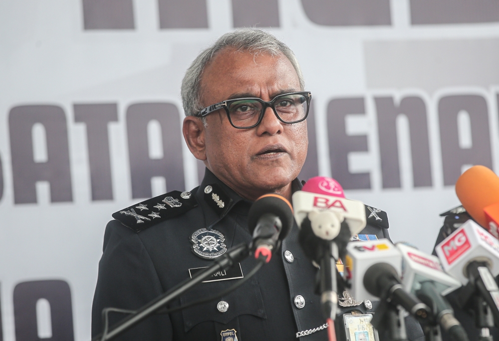 Federal Commercial Crime Investigation Department director Datuk Seri Ramli Mohamed Yoosuf said police have received 141 reports against the travel agency as of February 7, involving total losses of RM3,015,412. — Picture by Farhan Najib