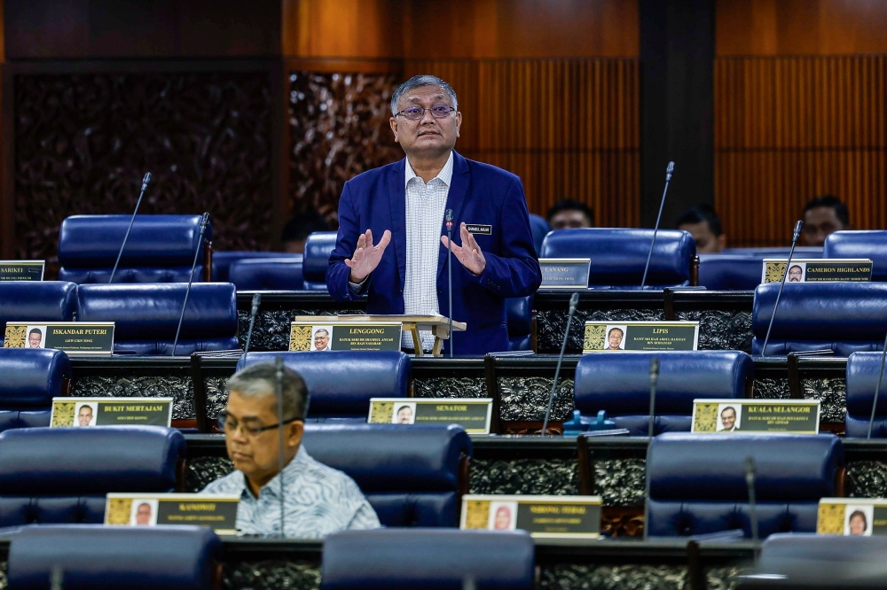 Deputy Home Minister Datuk Seri Shamsul Anuar Nasarah said the standard operating procedure for processing citizenship applications is being amended and adjusted to ensure its implementation is in line with the Constitution (Amendment) Bill 2024 which was passed during the last Dewan Rakyat session. — Bernama pic