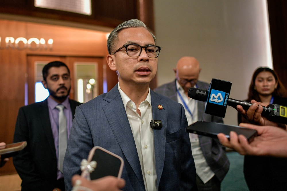 Communications Minister Fahmi Fadzil reminded all MPs to focus on debates that foster unity rather than raising issues bordering on incitement. — Bernama pic