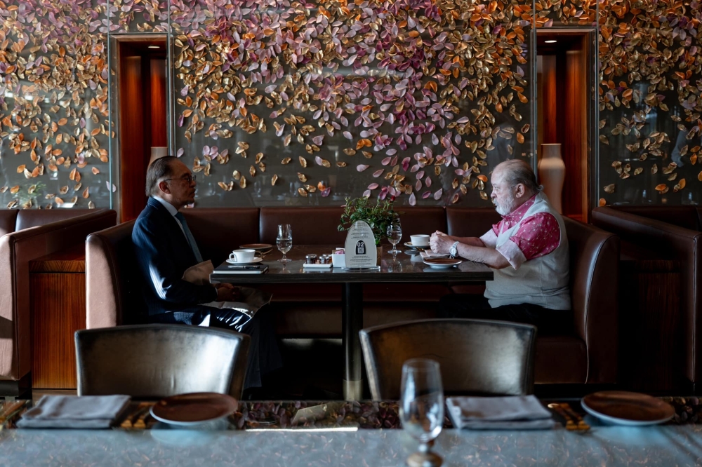 Prime Minister Datuk Seri Anwar Ibrahim expressed his gratitude for the opportunity to update the King on national matters and to enquire about His Majesty’s health following recent medical treatment. — Picture via Facebook