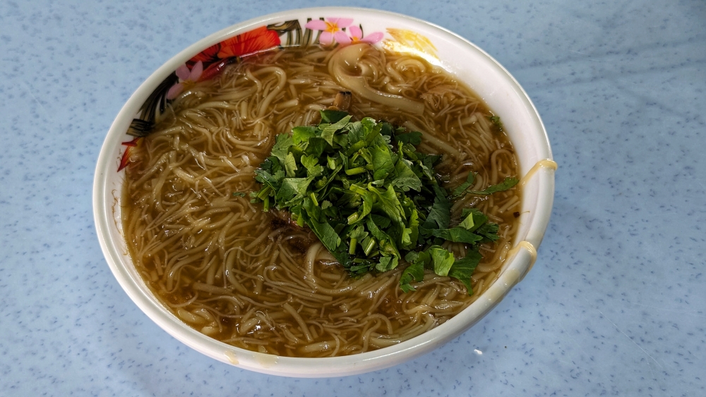 The ‘mee sua kor’ at 中华小吃店 is a comforting bowl to start your day — Picture by Ethan Lau