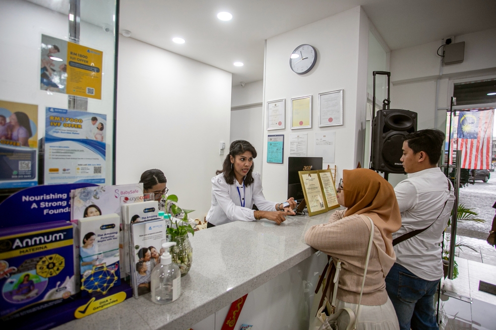 People attend the opening of Metro IVF Fertility Treatment Centre and launch of the ‘Impian Dua Garis Support Program’ in Ipoh, Perak on February 22, 2025. — Bernama pic