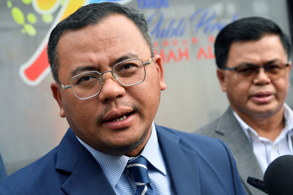 The Selangor menteri besar said he has yet to decide on the post to contest, considering the need to maintain stability in PKR and recognising the party’s role as one of the key parties in the formation of the unity government. — Bernama pic 