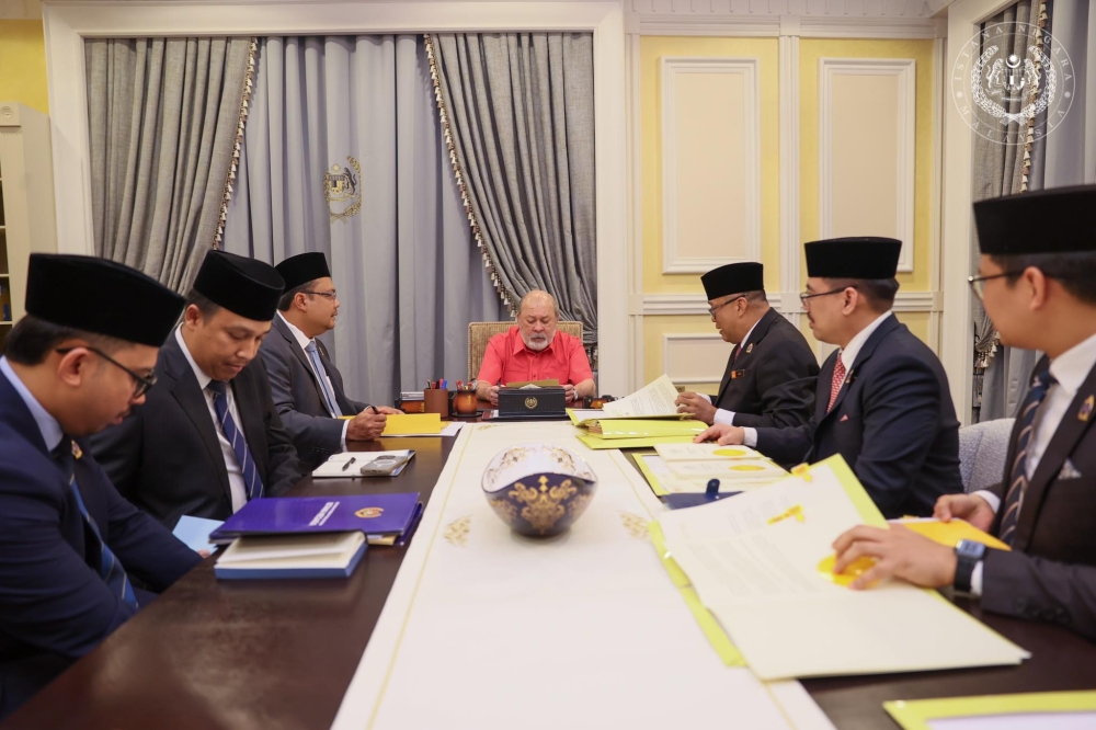 His Majesty Sultan Ibrahim, King of Malaysia conducts a meeting with the senior management of Istana Negara in Kuala Lumpur on Feb 25, 2025. — Facebook/Sultan Ibrahim Sultan Iskandar