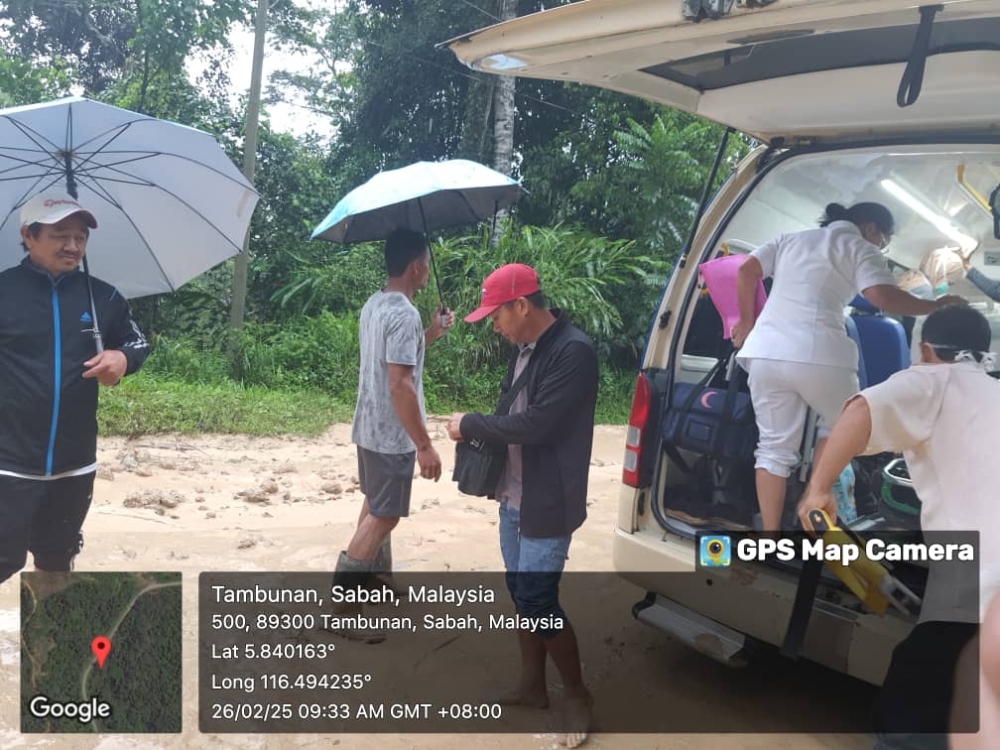 The ambulance was unable to enter Kampung Pahu, Tambunan and reach the pregnant woman in her medical emergency. — Picture courtesy of Sabah Health Department