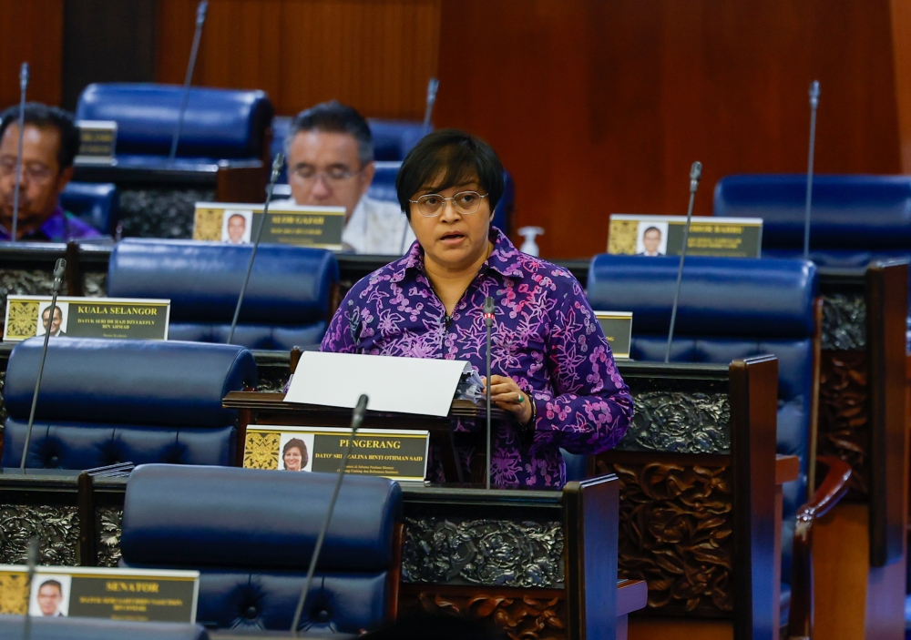 The motion, tabled by Minister in the Prime Minister’s Department (Law and Institutional Reform) Datuk Seri Azalina Othman Said, was passed by a majority vote following a debate by 18 members of parliament. — Bernama pic